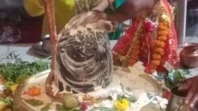 Photo of पहला सोमवार; शिवालयों में उमड़ी भीड़, पांच महेश्वर पीठों में से एक महादेव का ये खास मंदिर