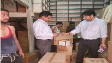 Photo of उत्तर प्रदेश : गोदाम में मिली 80 लाख की दवाएं…बिल से ज्यादा भंडारण