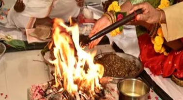 Photo of शारदीय नवरात्र में कब करें हवन, सही नियम और मुहूर्त