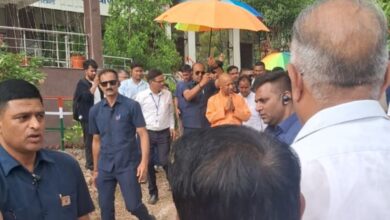 Photo of देहरादून: अपने पैतृक गांव में क्या बोले यूपी के सीएम योगी