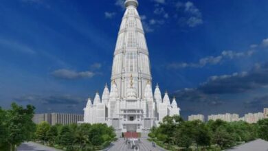 Photo of कुतुब मीनार से भी तीन गुना ऊंचा मंदिर तैयार, अखिलेश ने किया था शिलान्यास