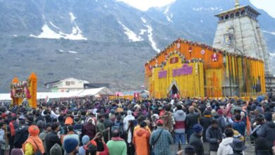 Photo of केदारनाथ धाम: मंदिर के चारों ओर सात फीट ऊंचे बैरिकेड्स लगाने की तैयारी