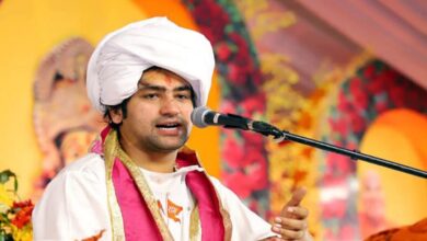 Photo of नीलकंठ पर्वत की तलहटी के पास ध्यान गुफा में साधनारत हैं धीरेंद्र शास्त्री
