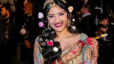 Photo of बिहार की बेटी पहुंची Cannes! हाथ में बांसुरी, नाक में नथ